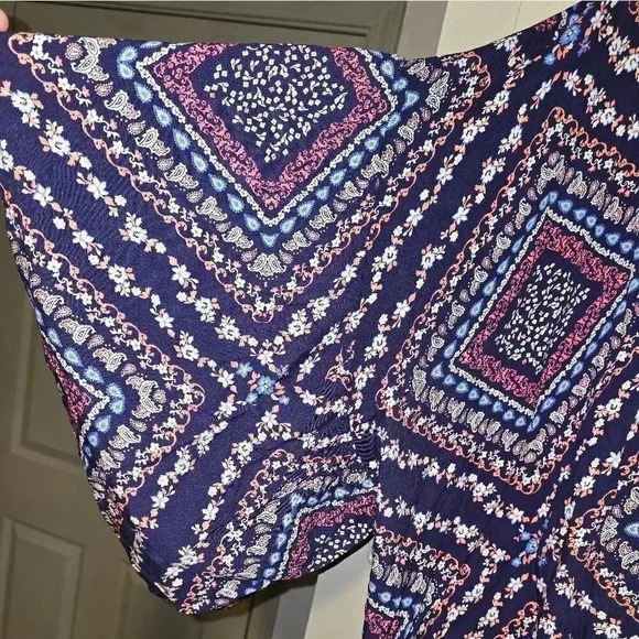 Haptics Kimono Sleeve Floral Print Flowy Cover-up Women's Plus Size 2X 3X - Picture 6 of 11